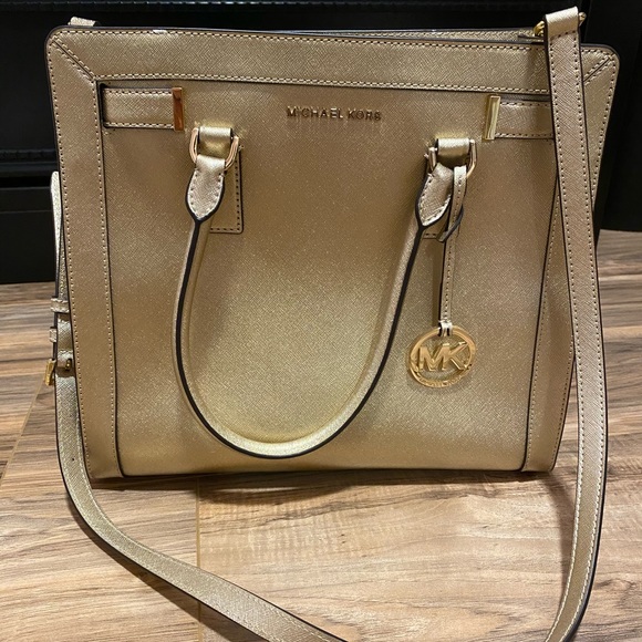 Michael Kors Gold Metallic Structured bag - Picture 1 of 8